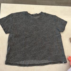 LULULEMON Mesh Balck Camo cropped Tee